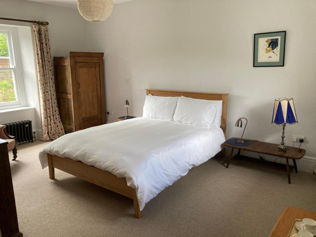 Frizenham Farmhouse Little Torrington Экстерьер фото