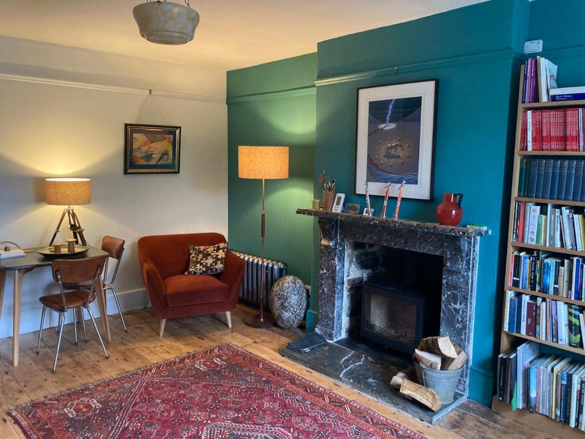 Frizenham Farmhouse Little Torrington Экстерьер фото