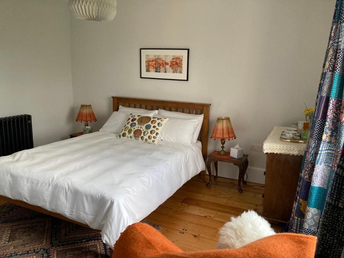 Frizenham Farmhouse Little Torrington Экстерьер фото