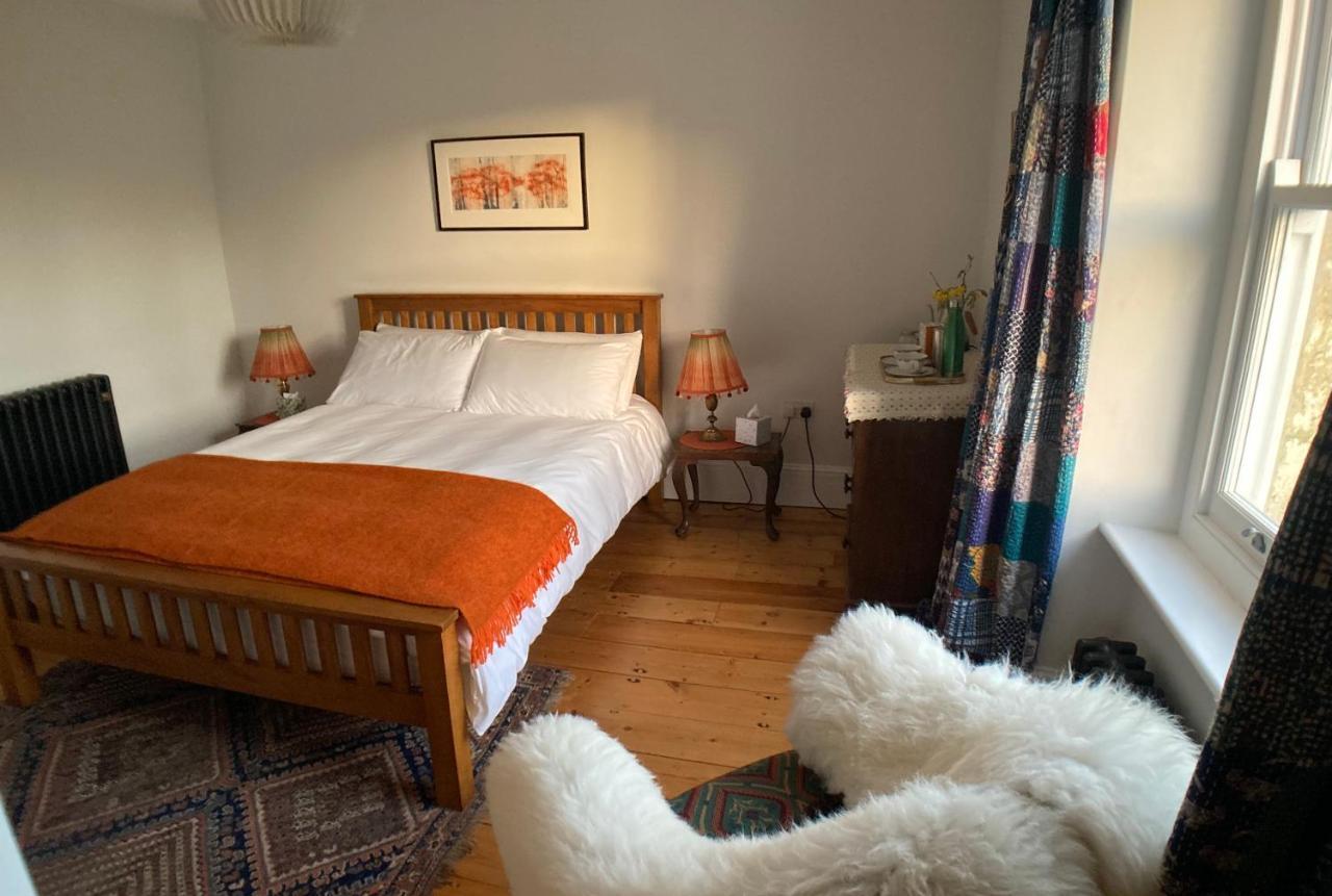 Frizenham Farmhouse Little Torrington Экстерьер фото